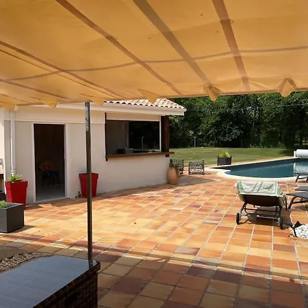 Maison De Caractere 5 Etoiles-location 7 Nuits Minimum Du Samedi Au Samedi בית נופש Vensac