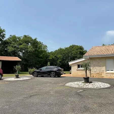 Maison De Caractere 5 Etoiles-location 7 Nuits Minimum Du Samedi Au Samedi בית נופש